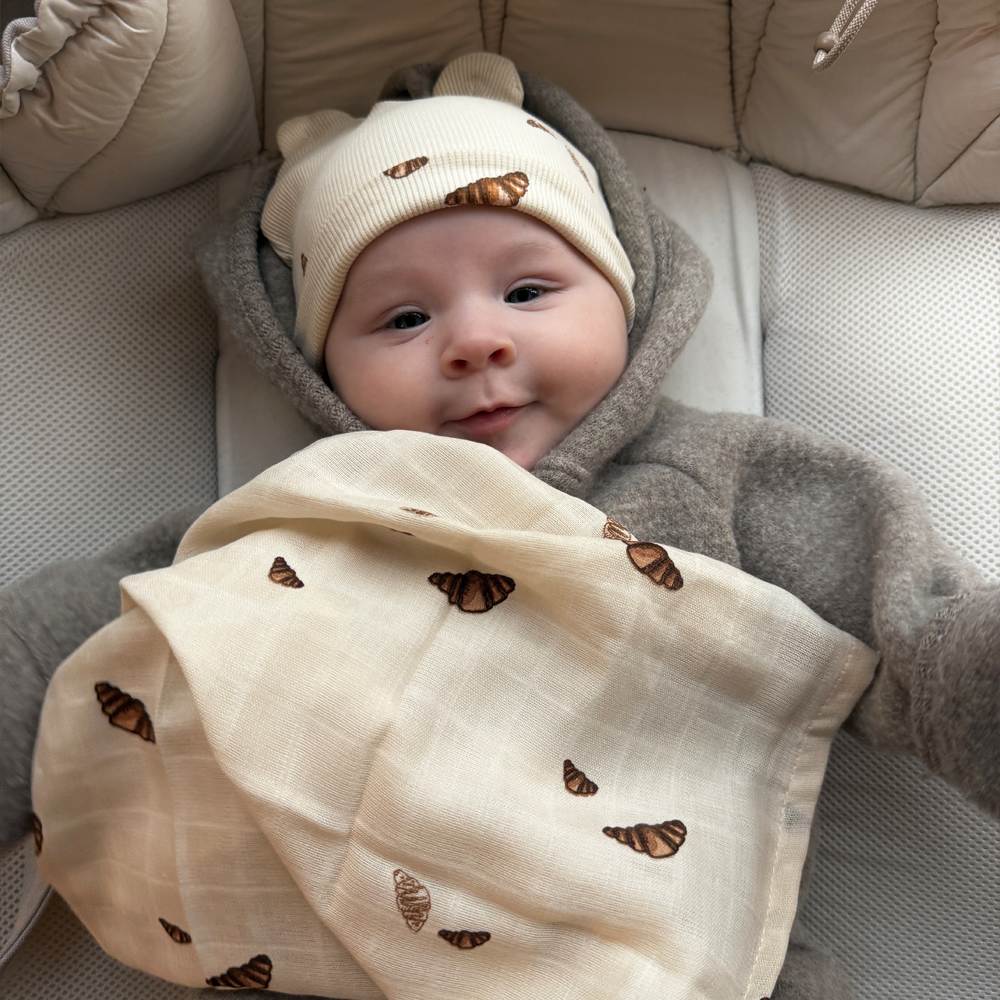 BENJI beanie w. ears - Croissant big